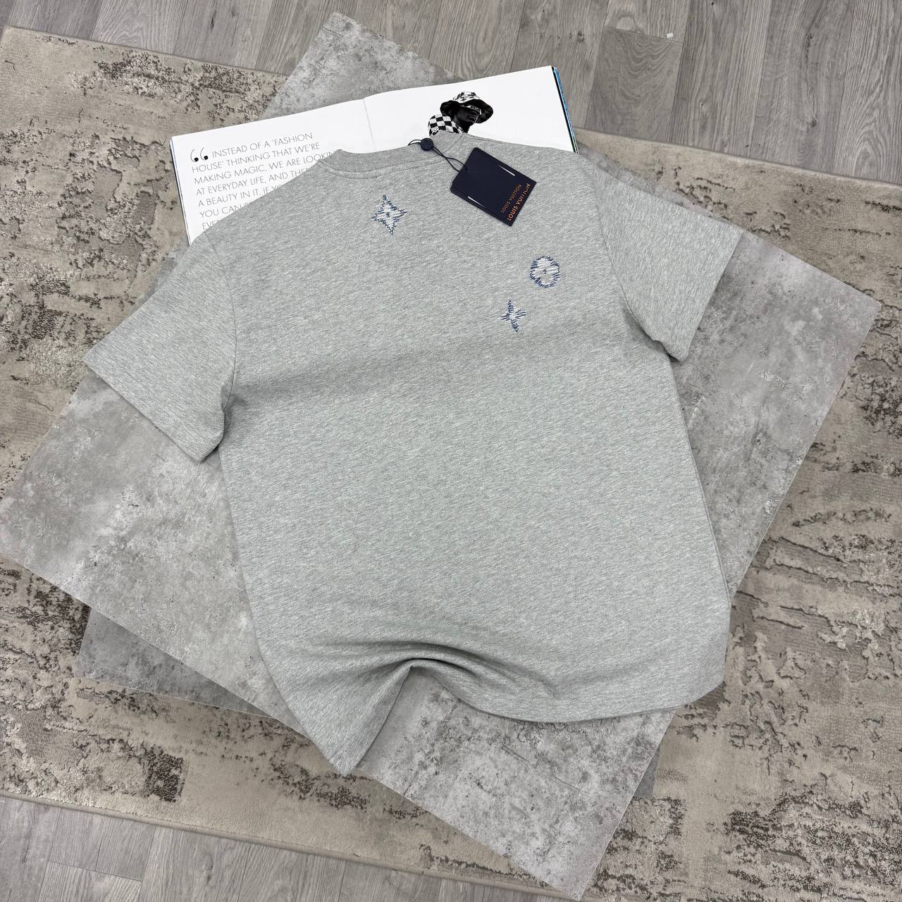 SUPER CLON LV TEE jay1507