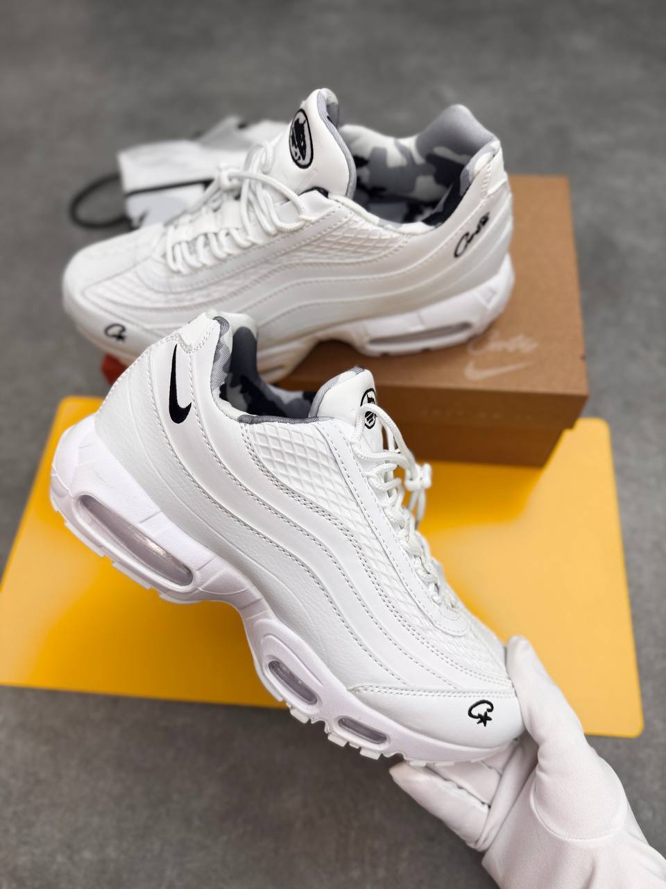 Men’s 95s su2409