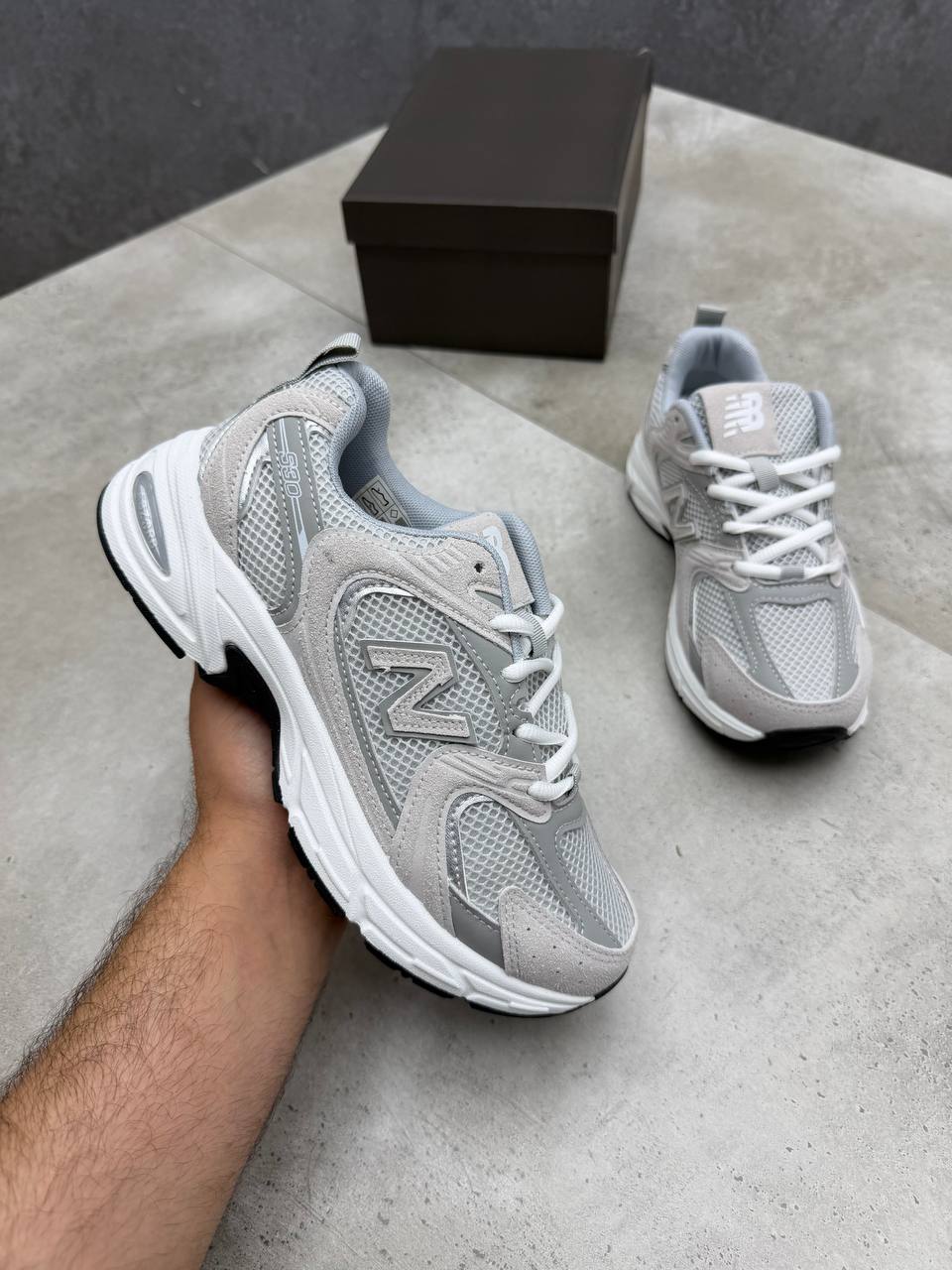 WOMENS NEW BALANCE am1707