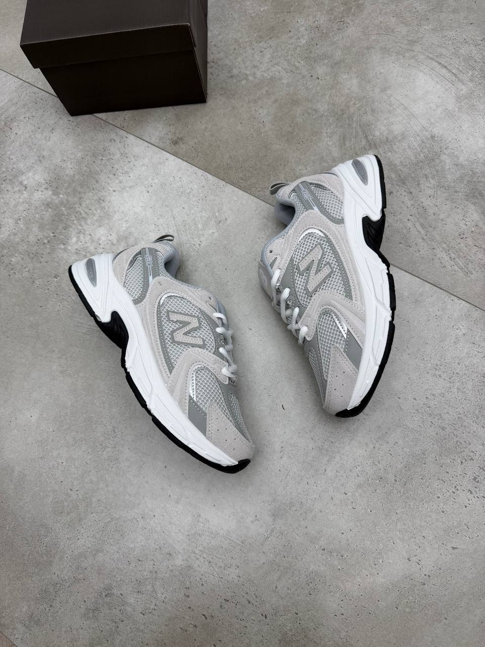 WOMENS NEW BALANCE am1707