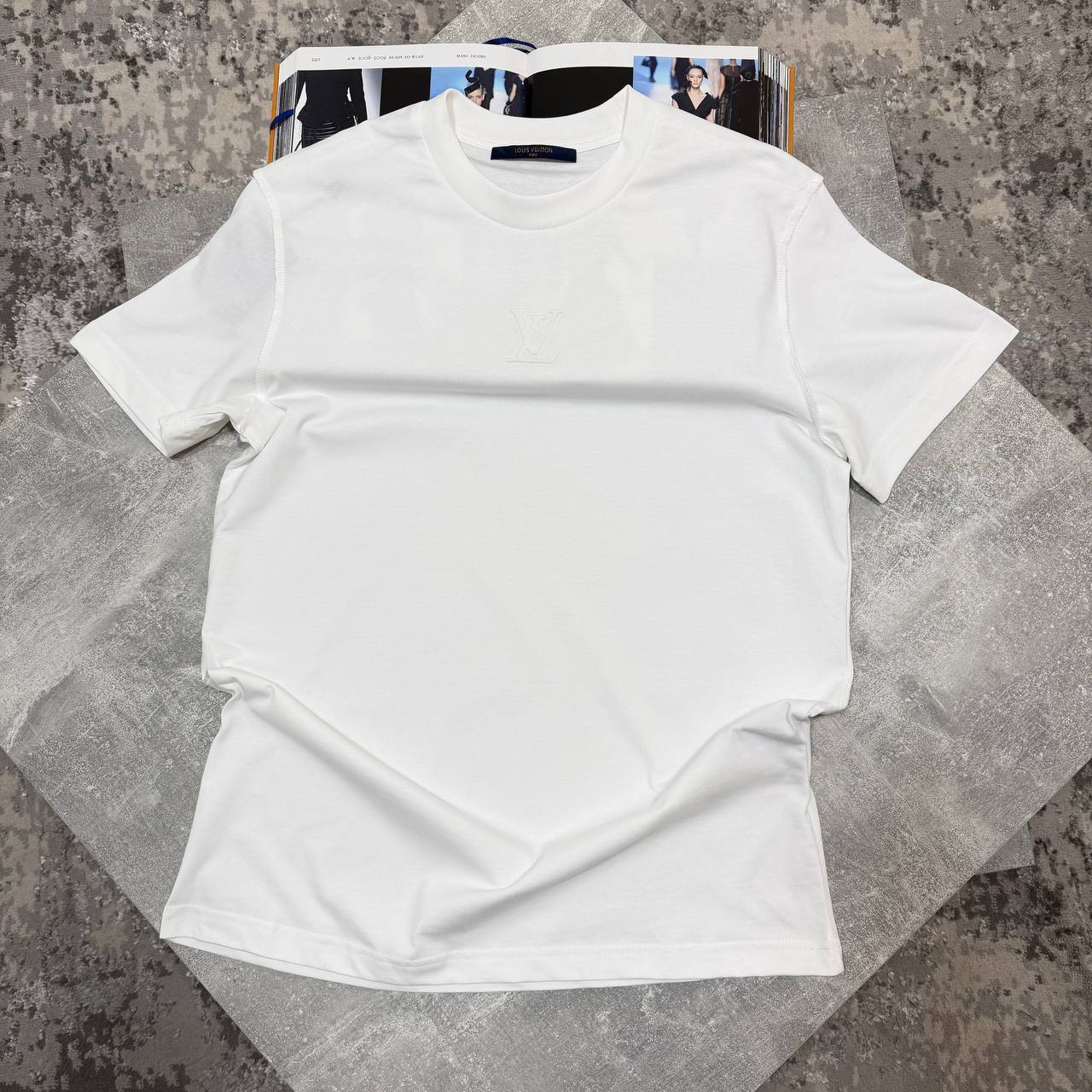 LV Tshirt aj1707