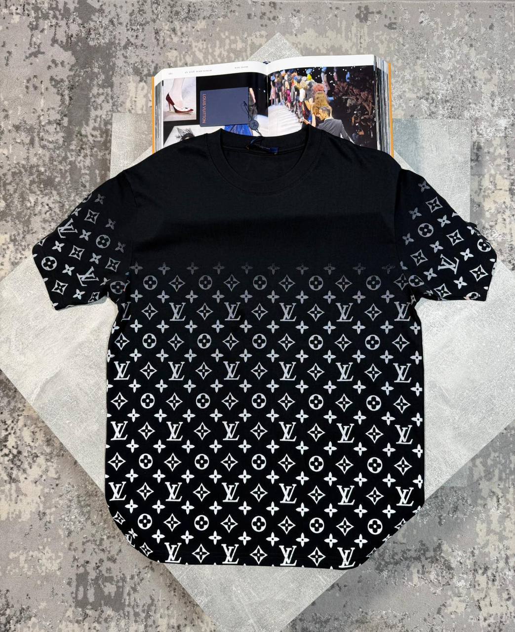 LV Tshirt aj1707