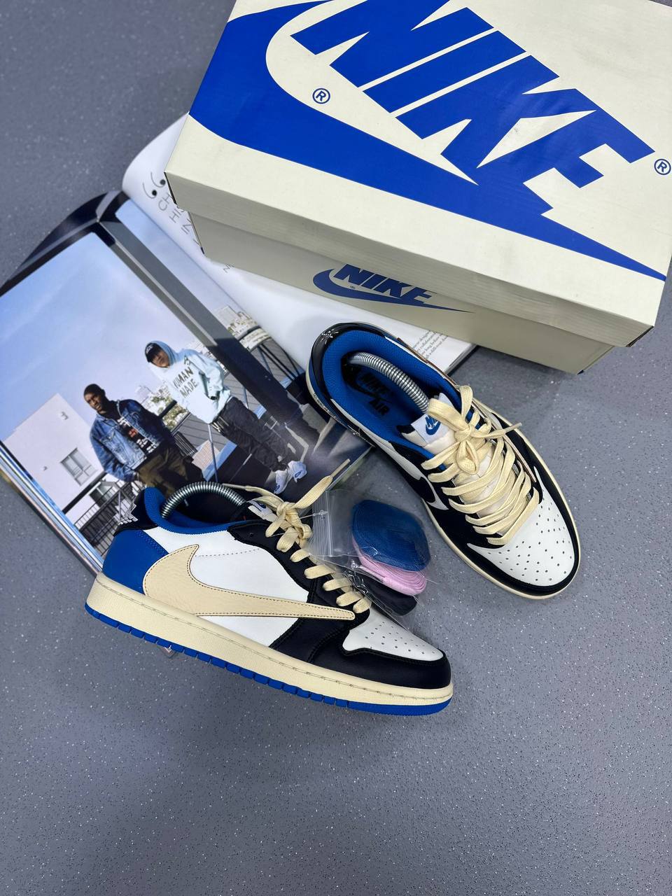 SUPER CLON NIK X TRAVIS SCOTT jay1807