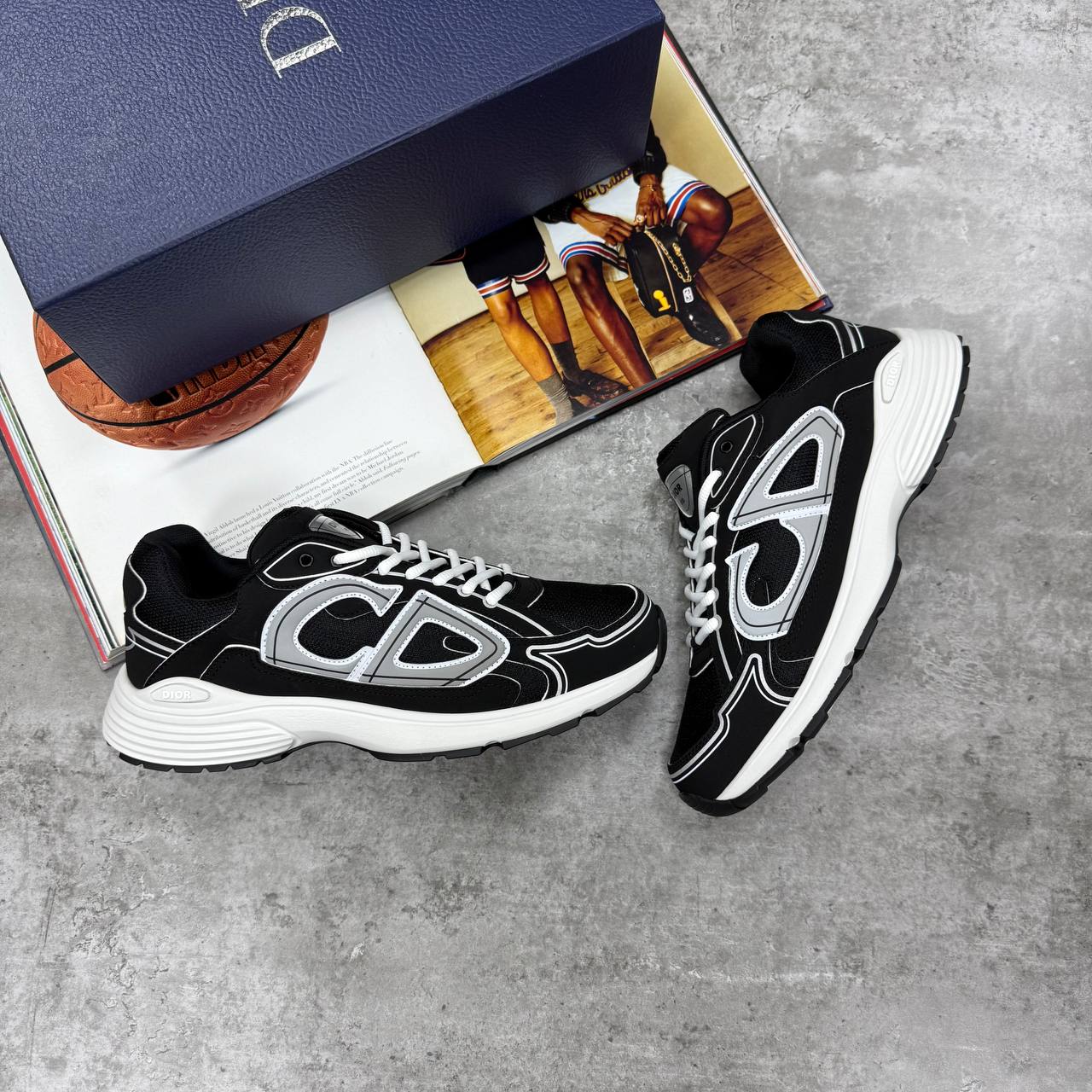 HIGH END  DIO B30 WITH EXTRA LACES AND FULL PACKAGING ETC jay0208