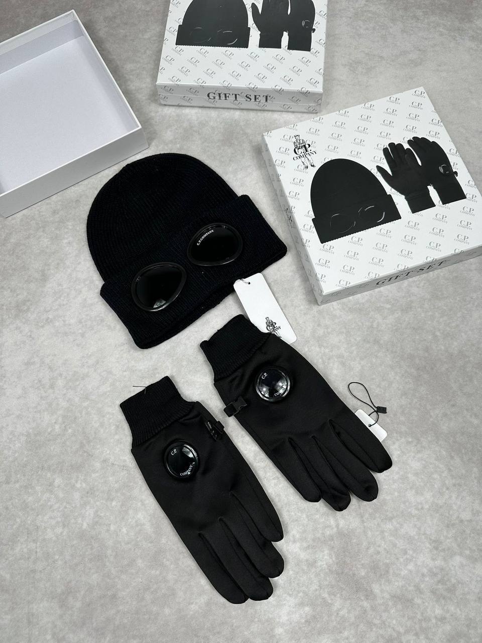 CP company beani AND gloves SET WITH PACKING am2808