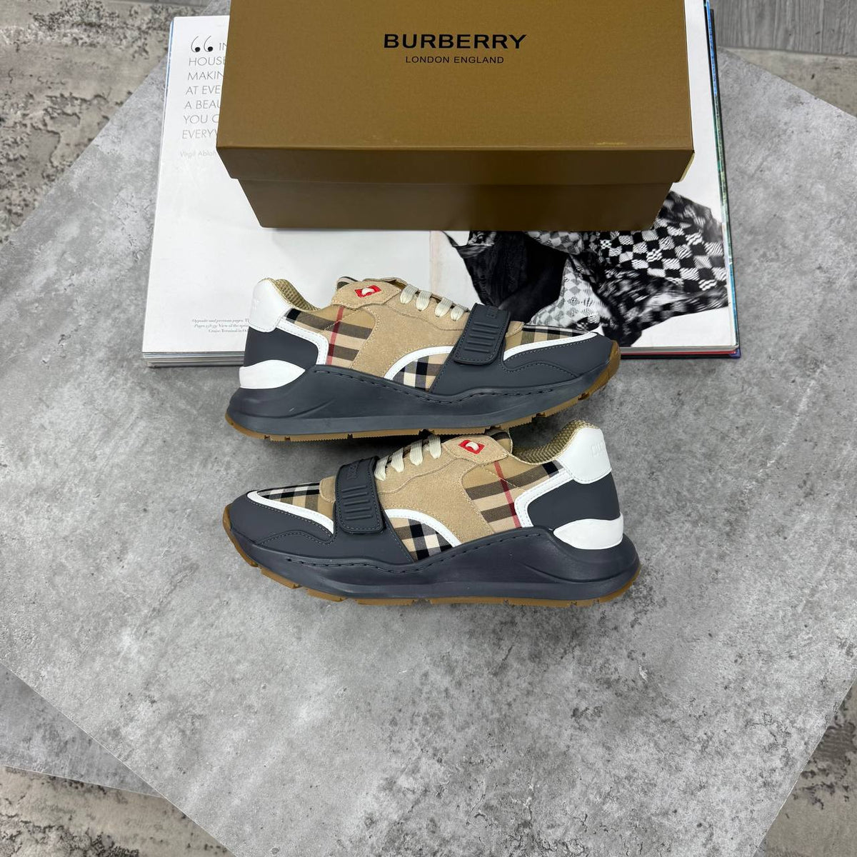 HIGH END BURBER TRAINERS WITH FULL PACKAGING ETC jay1909