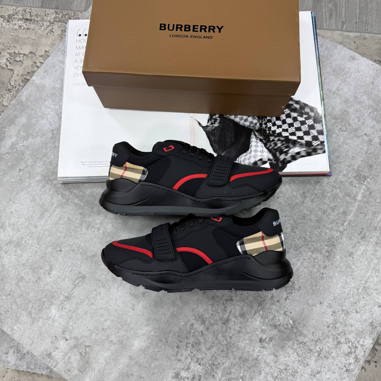 HIGH END BURBERR TRAINERS WITH FULL PACKAGING ETC jay2007