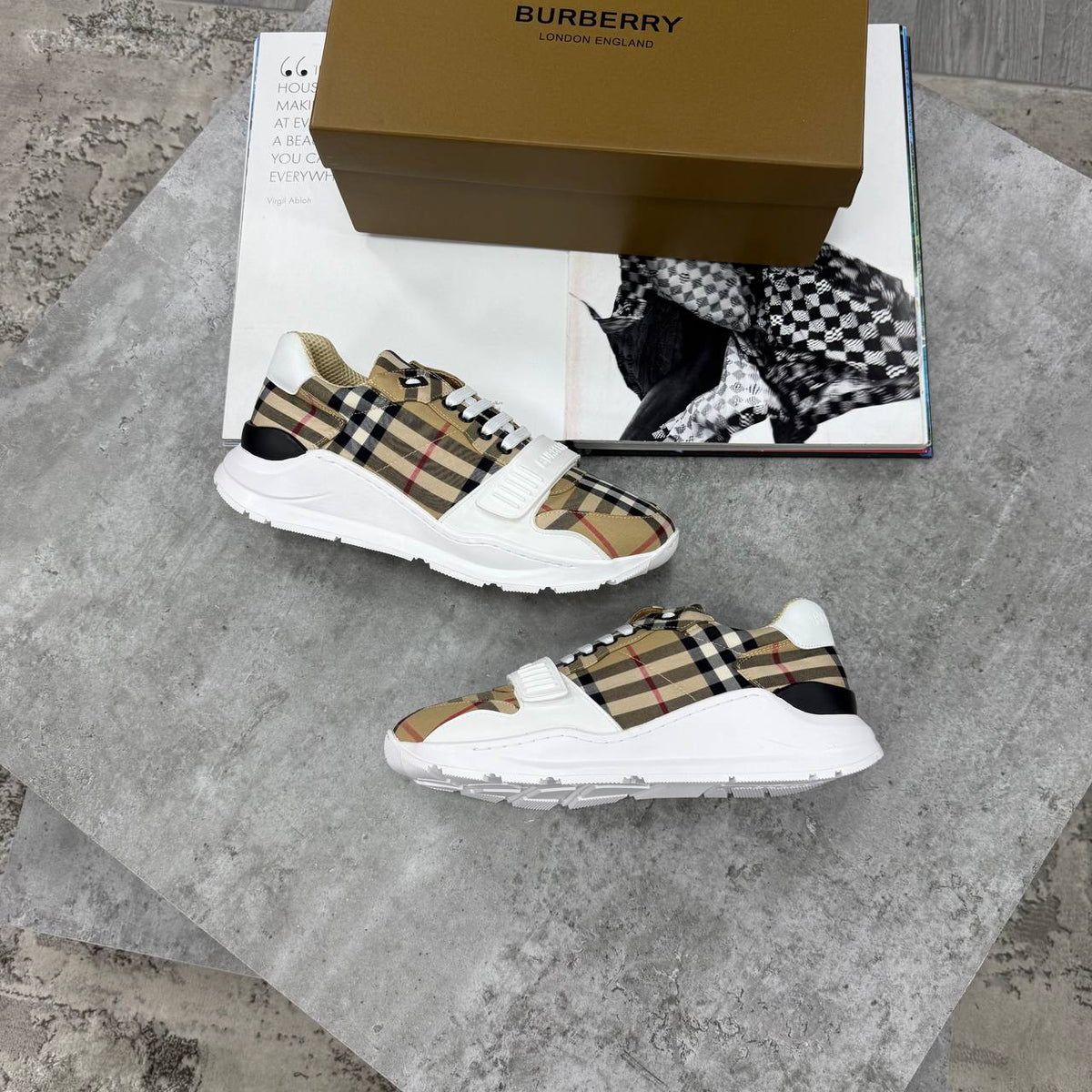 HIGH END BURBER TRAINERS WITH FULL PACKAGING ETC jay1909