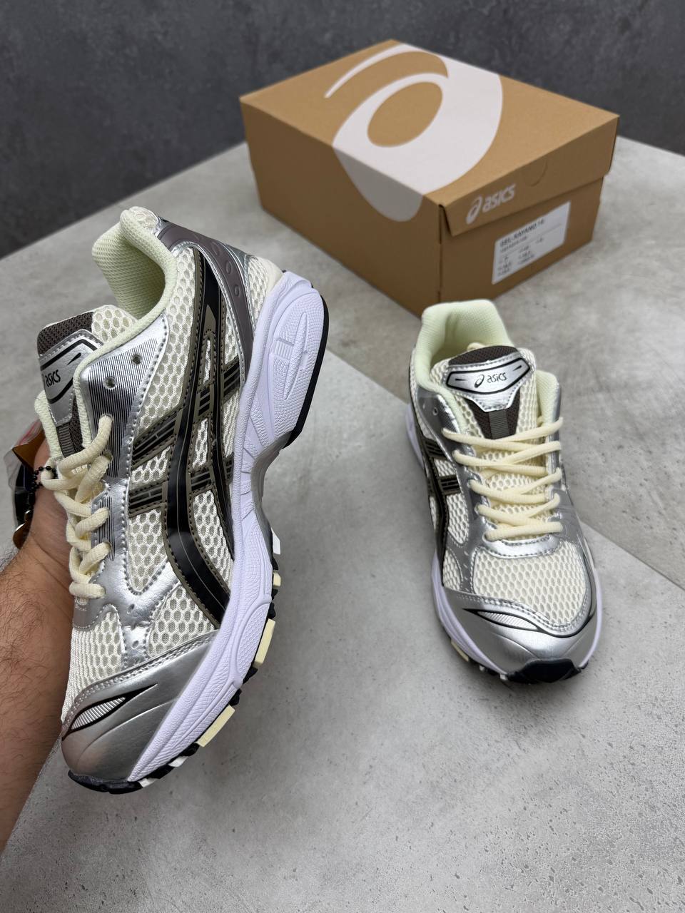 SUPER CLON ASIC TRAINERS am2207