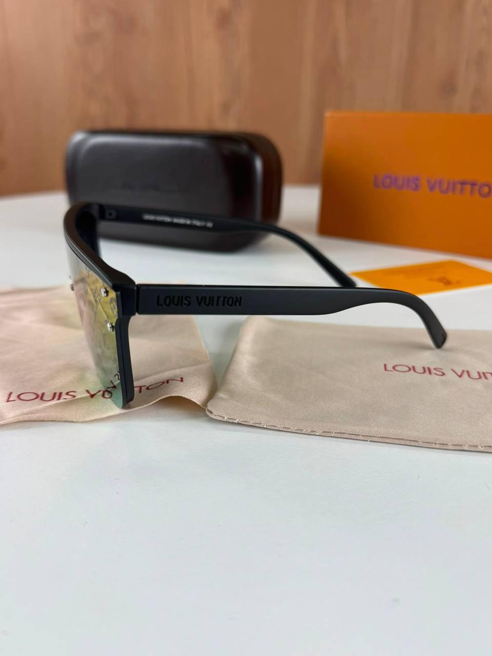 Loui vuitto sunglasses jj2207