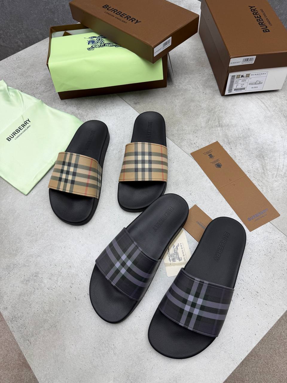 SUPER CLON BURBER SLIDERS COME WITH BOX ETC am2207