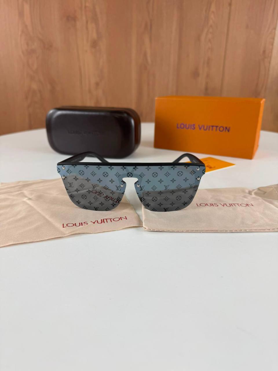Loui vuitto sunglasses jj2407