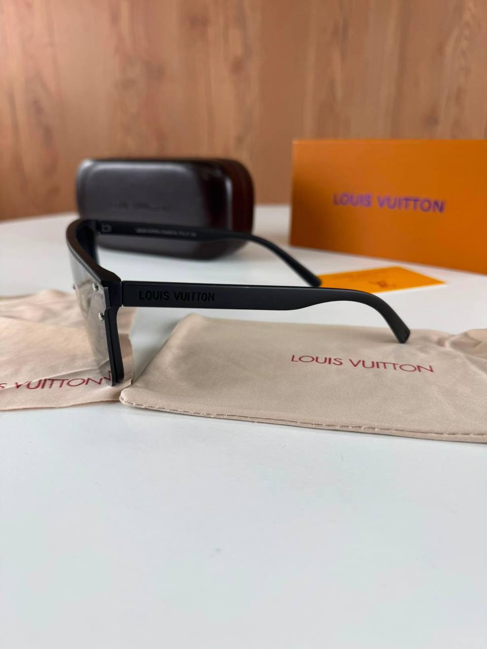 Loui vuitto sunglasses jj2407
