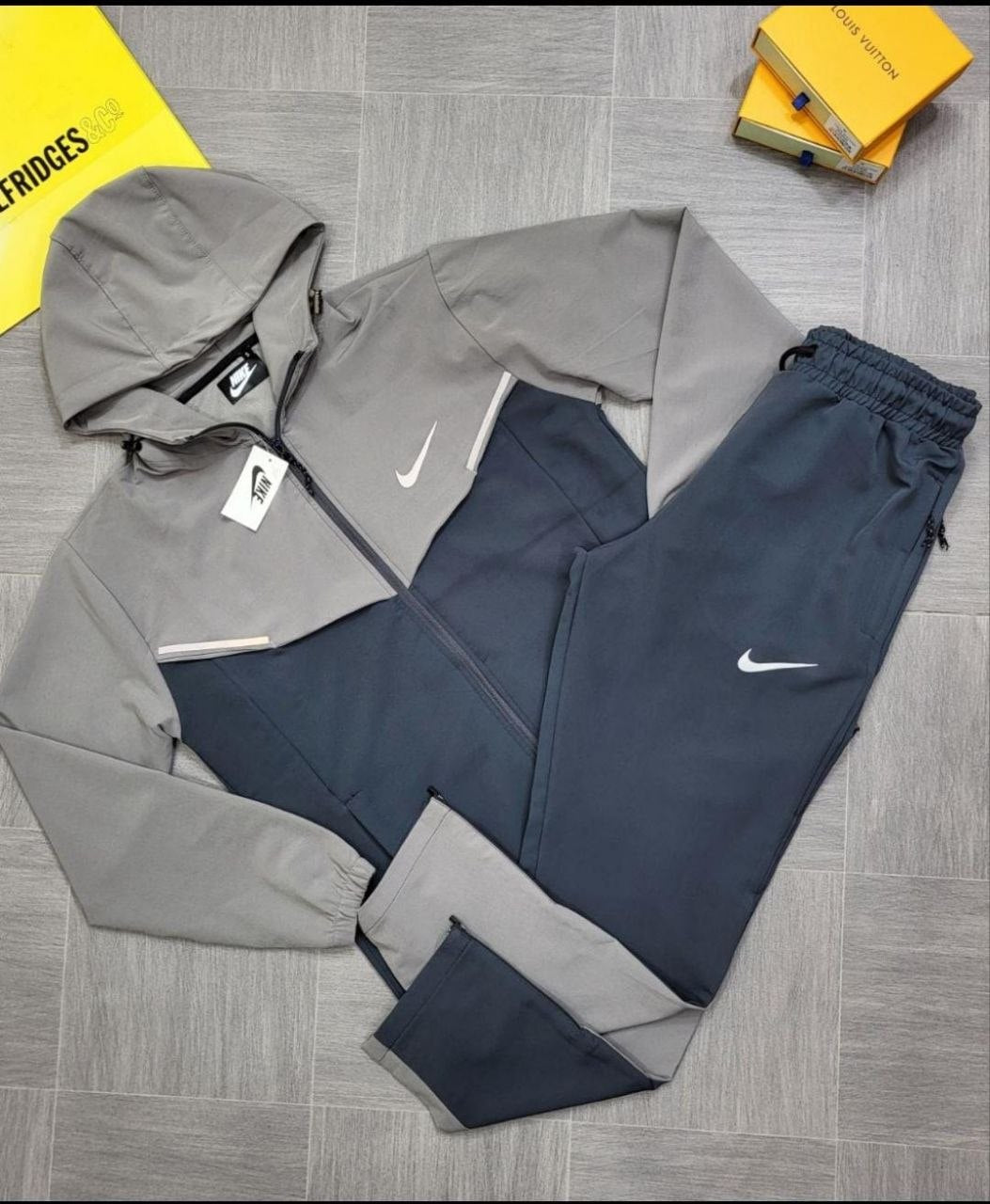 QUALITY NIK TRACKSUIT ak2407