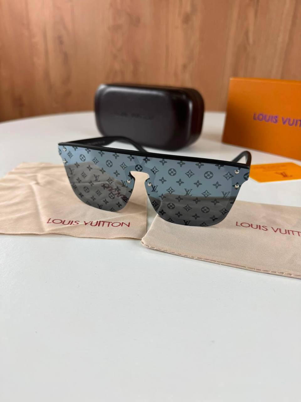 Loui vuitto sunglasses jj2407