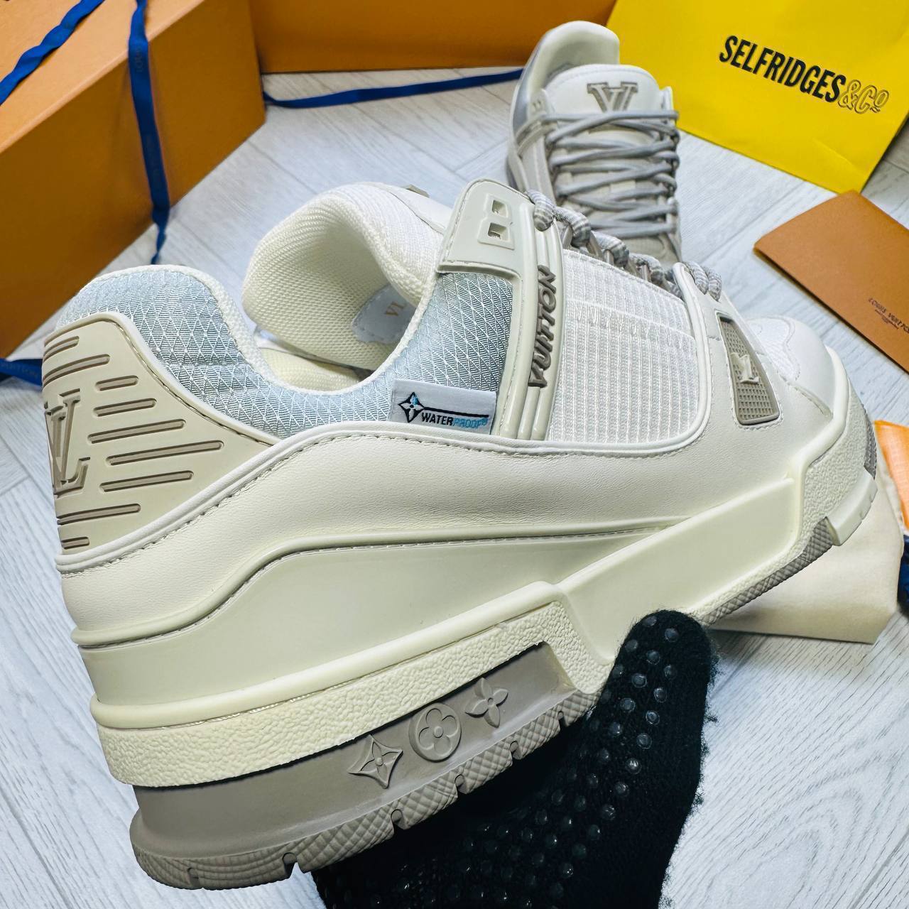 SUPERCLON QUALITY LV SHOES to2407