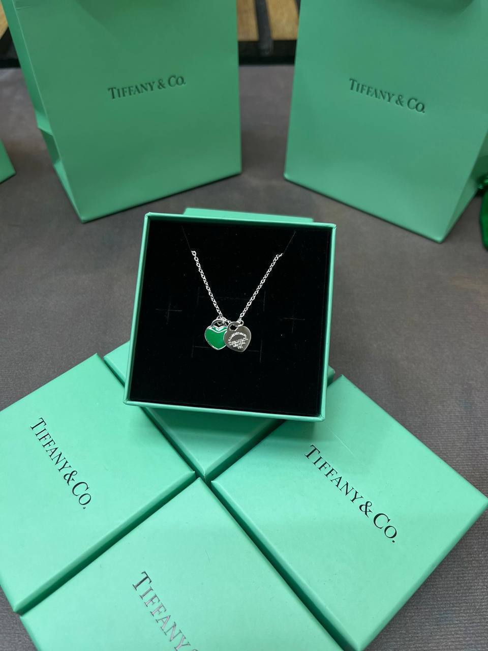 TIFFAN NECKLACE BRACELET & EARING SETS COME WITH BOX ETC am2908