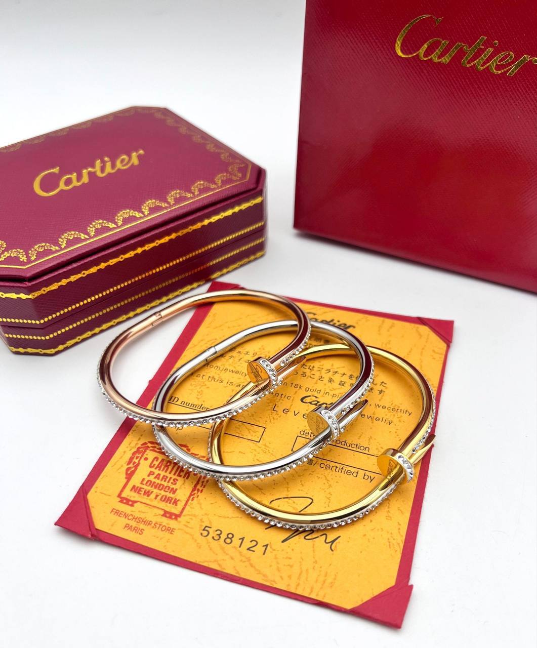 LV BANGLE WITH FULL PACKING am2908