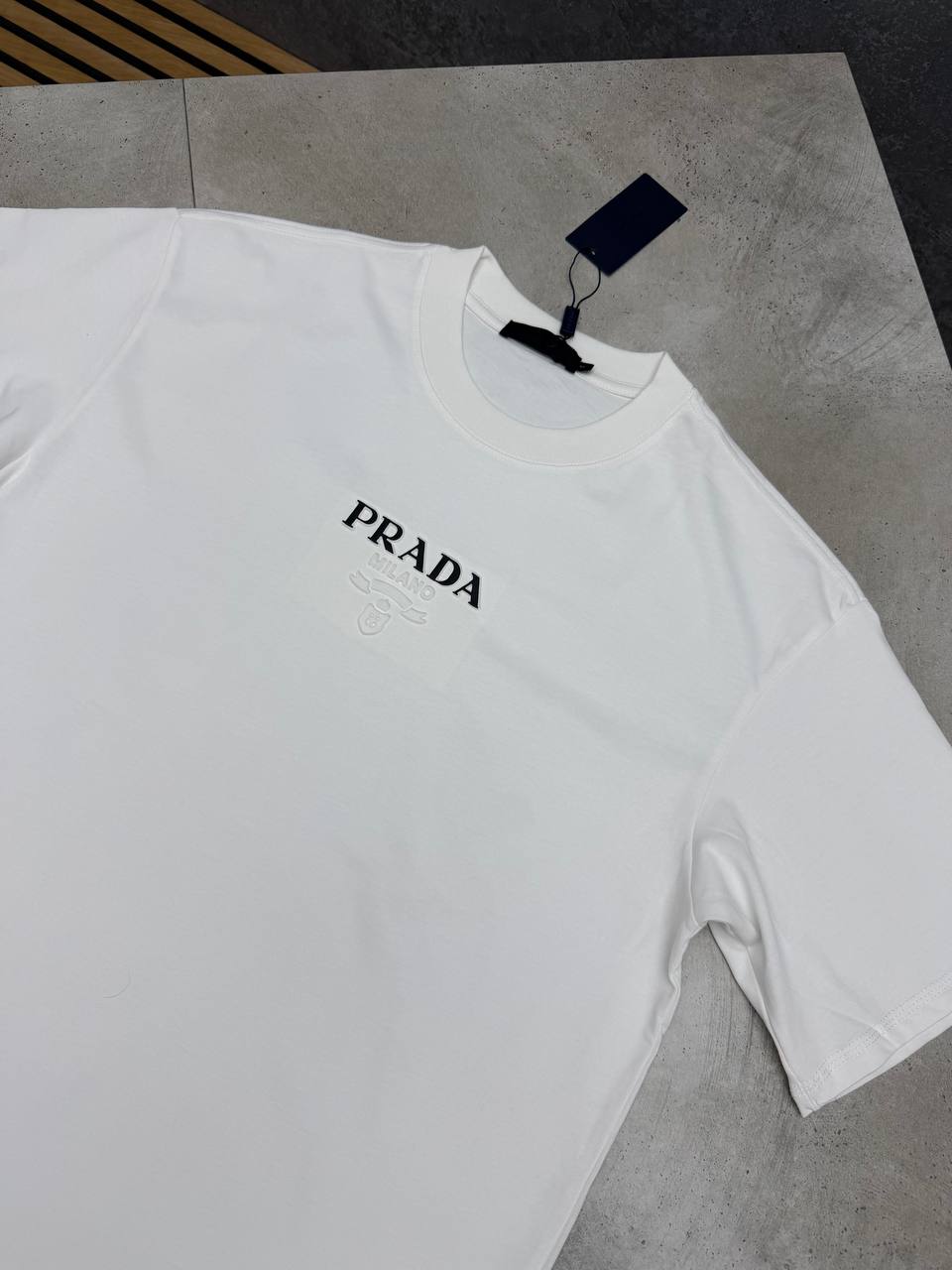 PRAD TEE am2707
