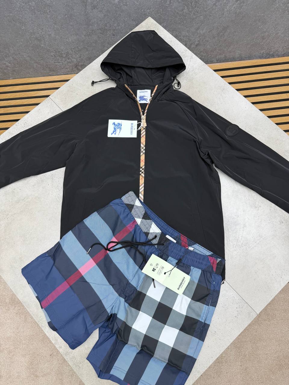MENS BURBERR WINDBREAKER am2707