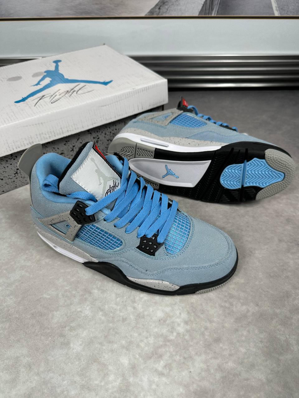 MENS JIRDAN COME WITH BOX ETC am0810