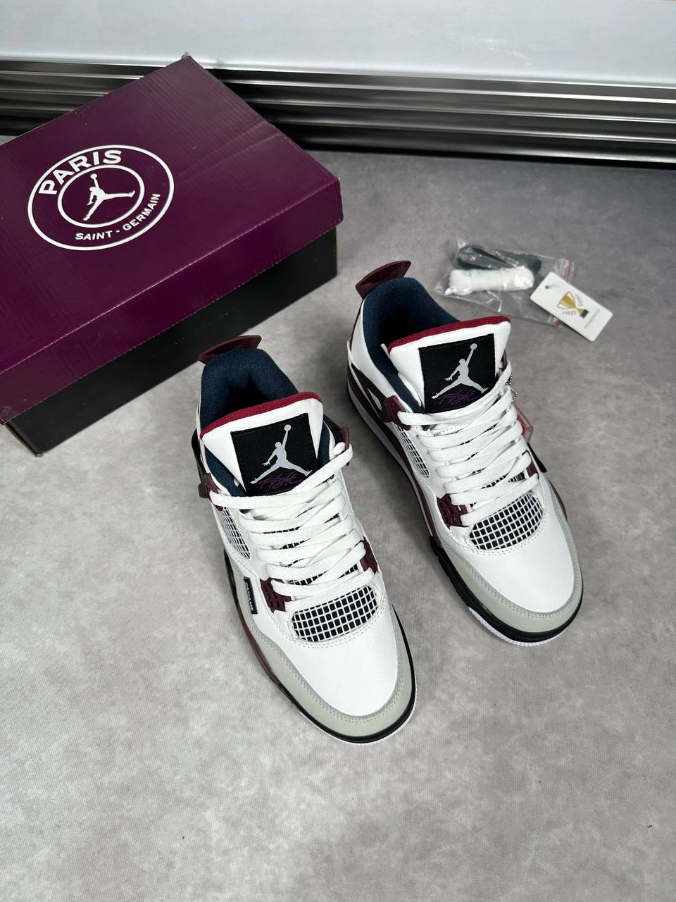 MENS JIRDAN COME WITH BOX ETC am0810