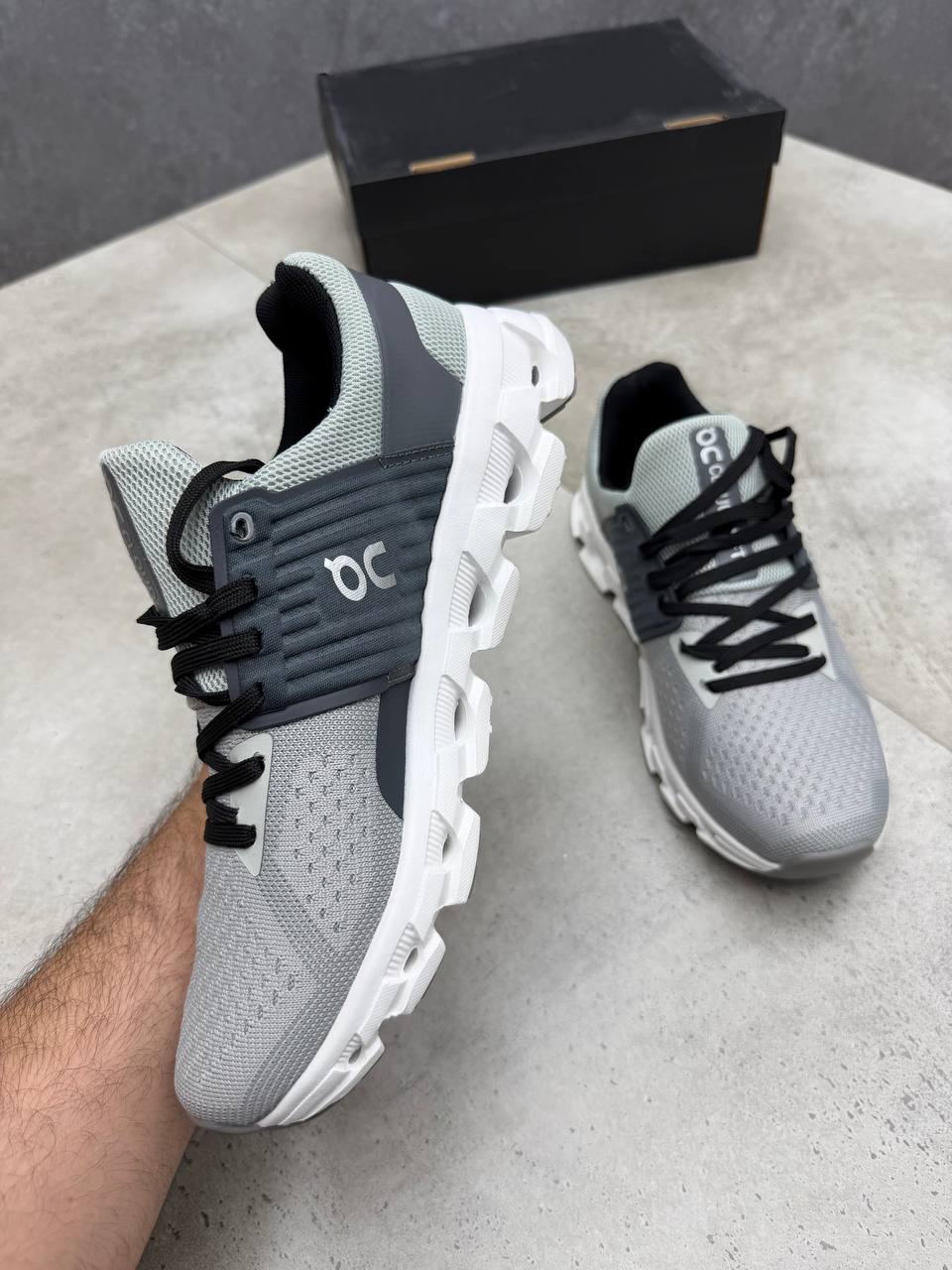 MENS ON CLOUD TRAINERS am2807