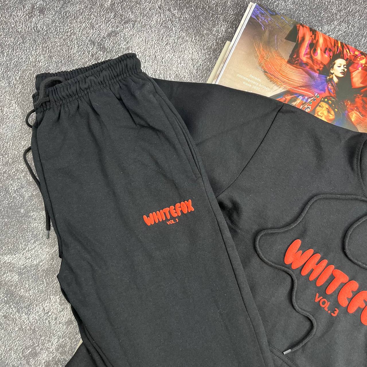 Ladies white fox tracksuit sa2807