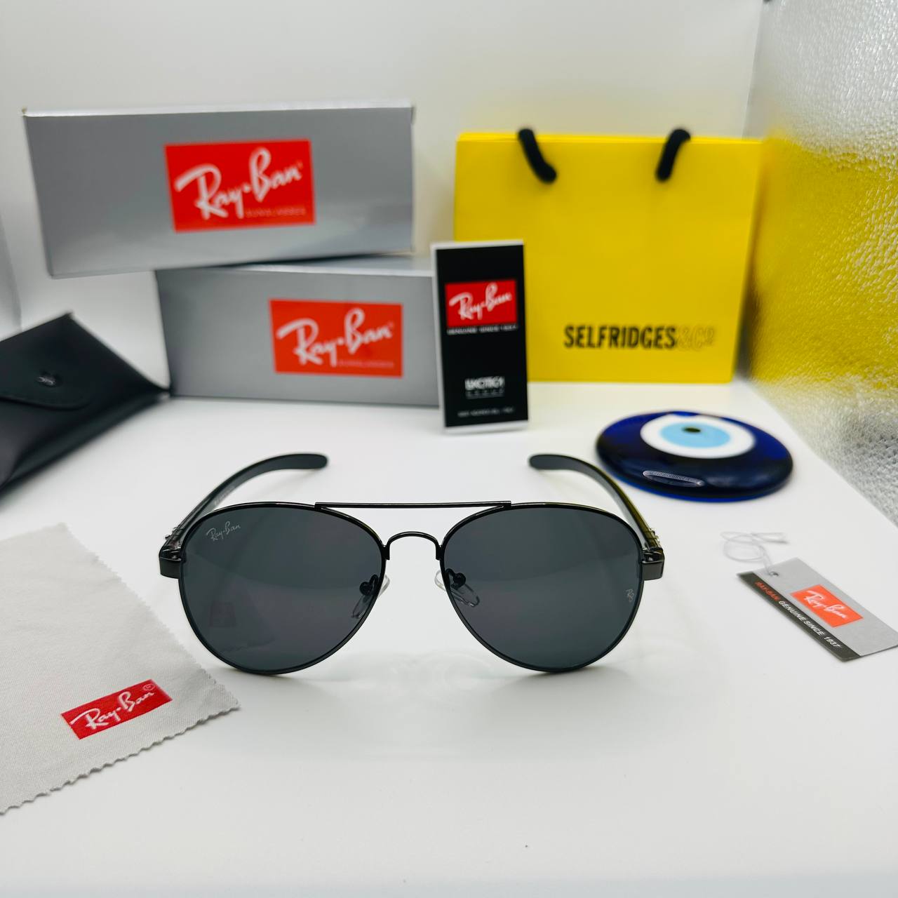 RAY.BIN Sunglasses with Box and paperwork to1010