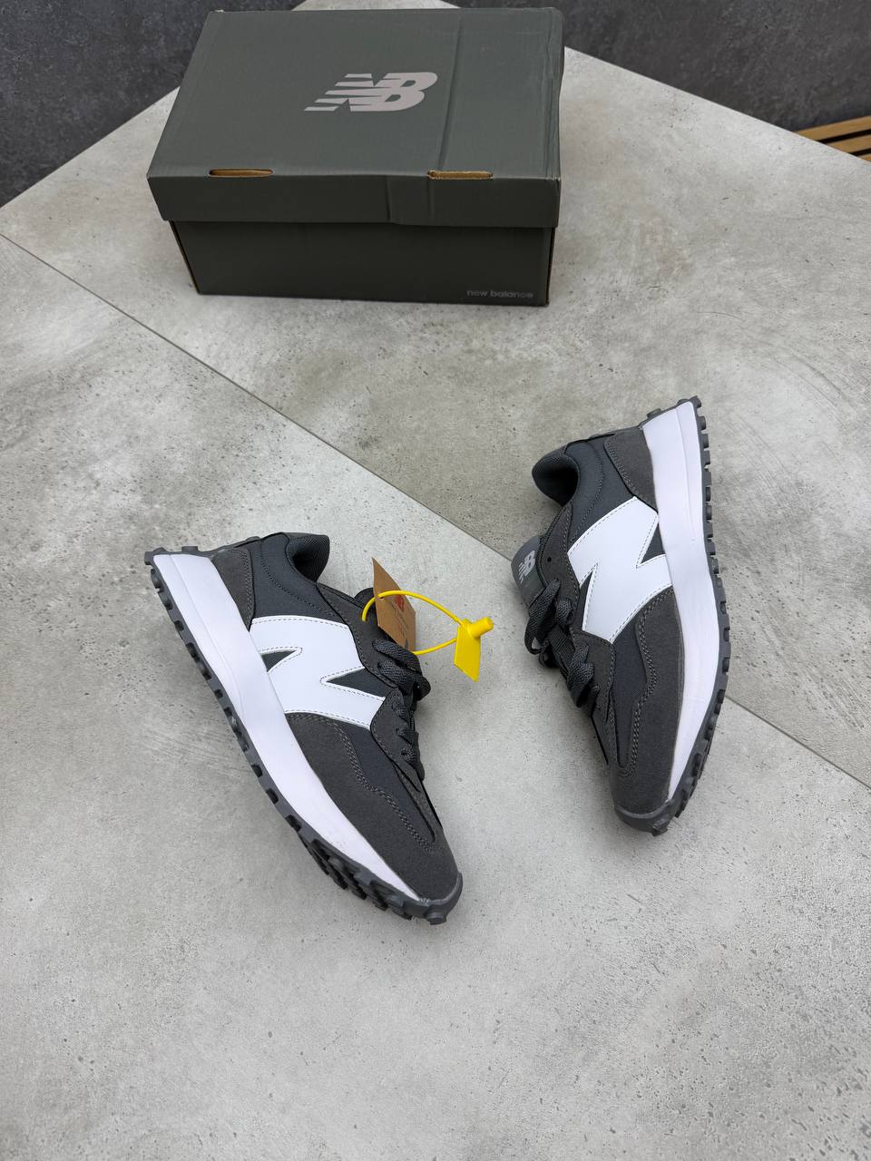 WOMENS NEW BALANC am3007
