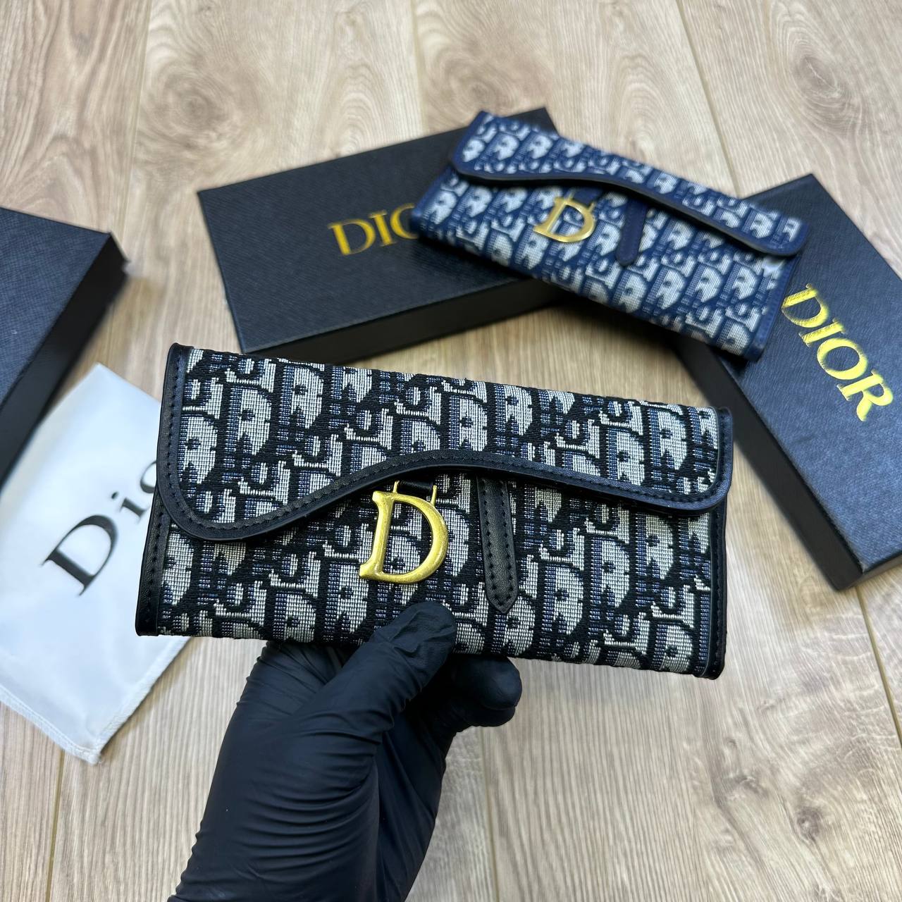 Dio women Purse with box to3107