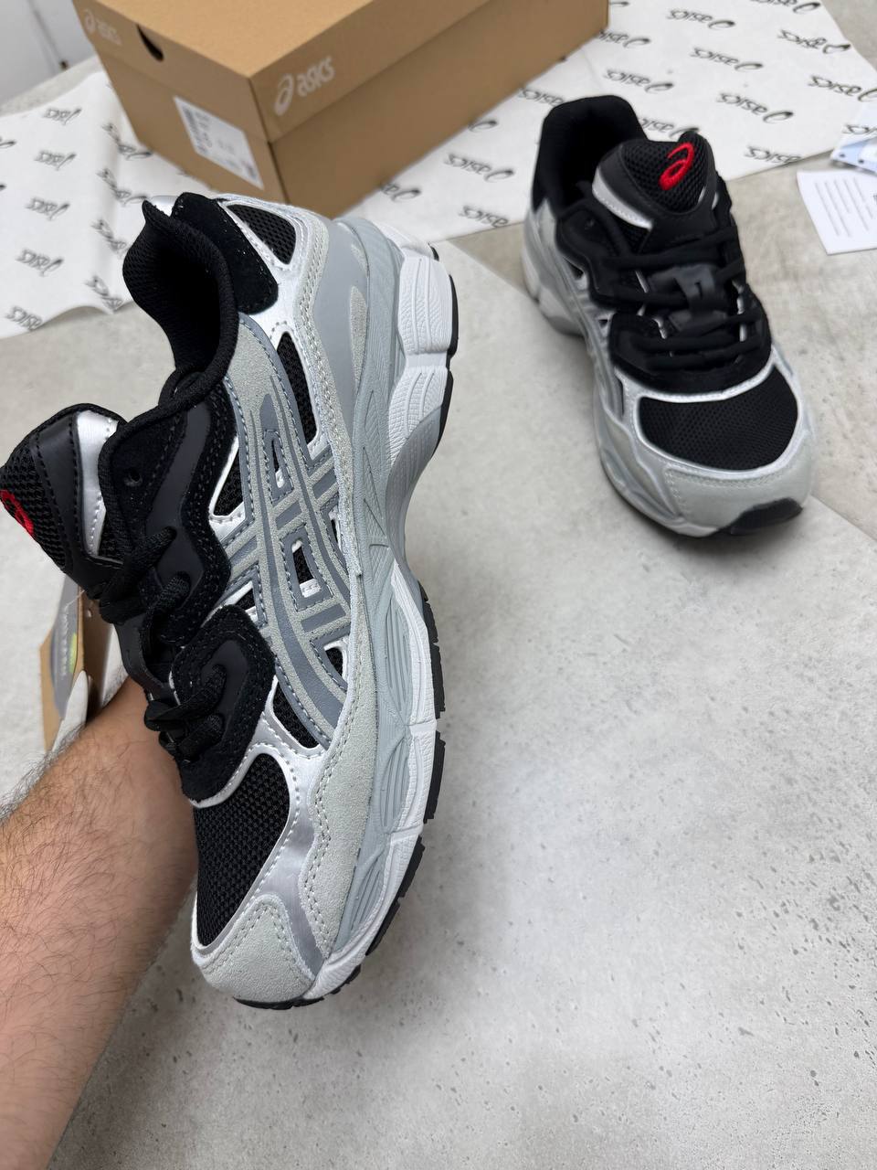 MENS ASIC GEL TRAINERS am0108
