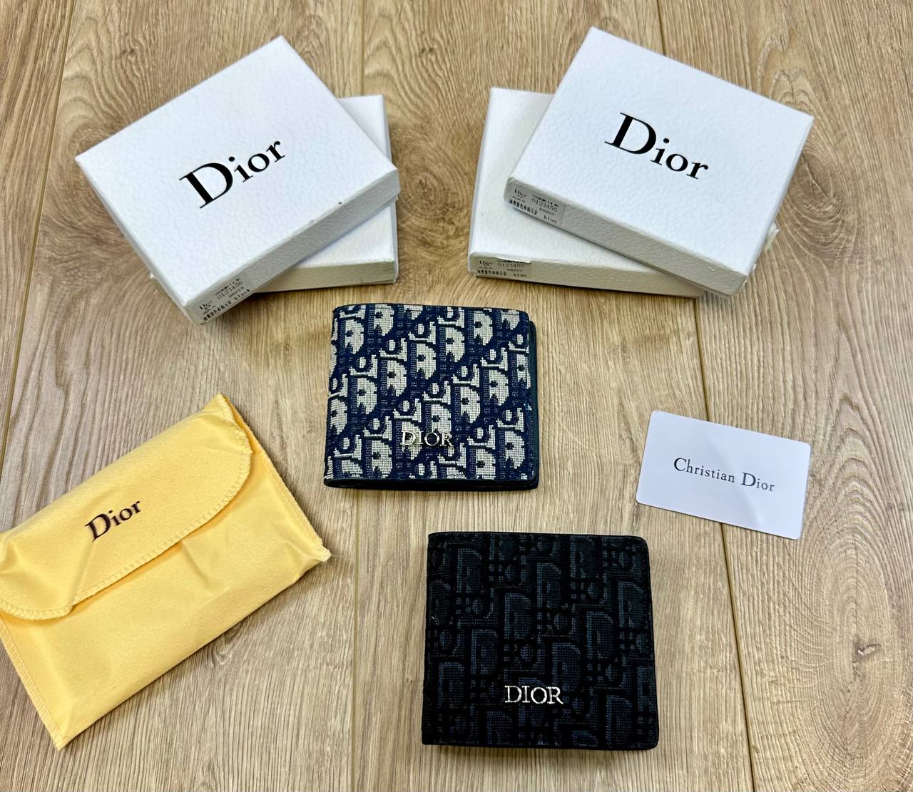Dio men’s Wallet Comes with boxes to0208