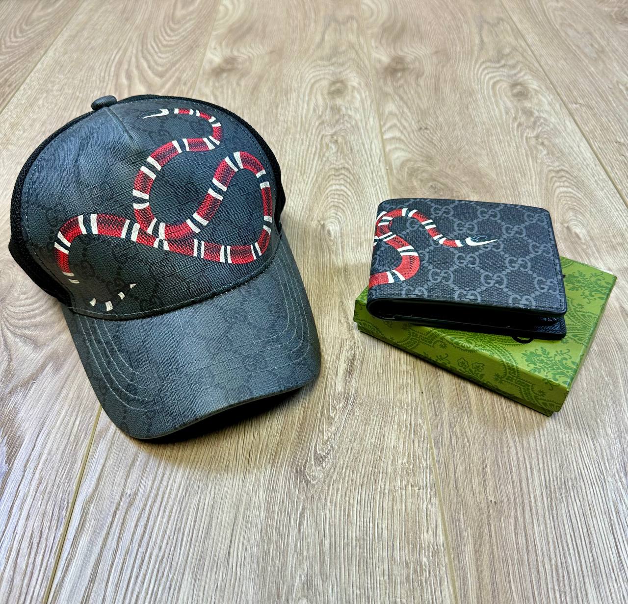 GUCC cap 🧢& Wallet to0208
