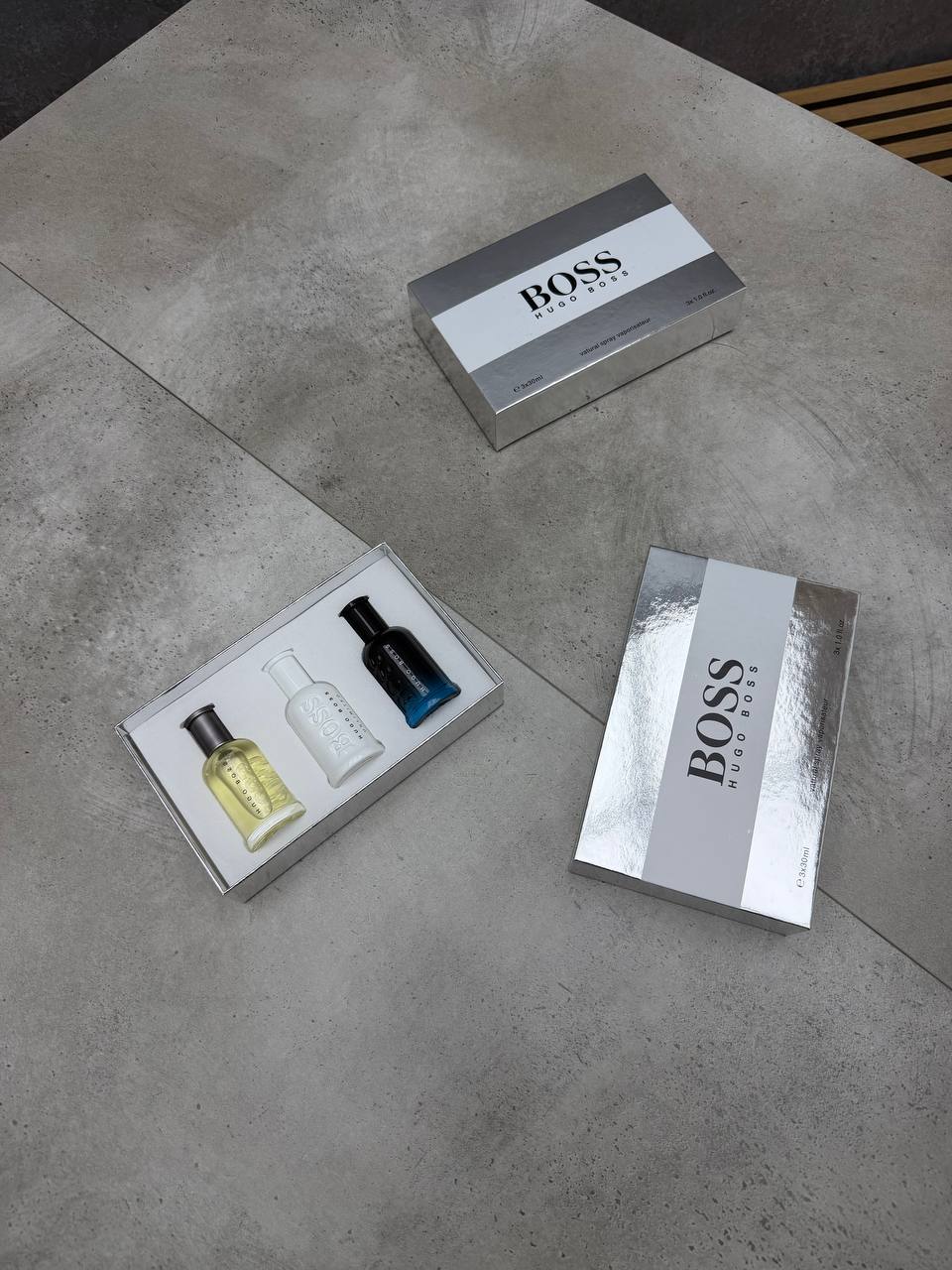 HUG BOSS PERFUME SET COME WITH BOX am0308