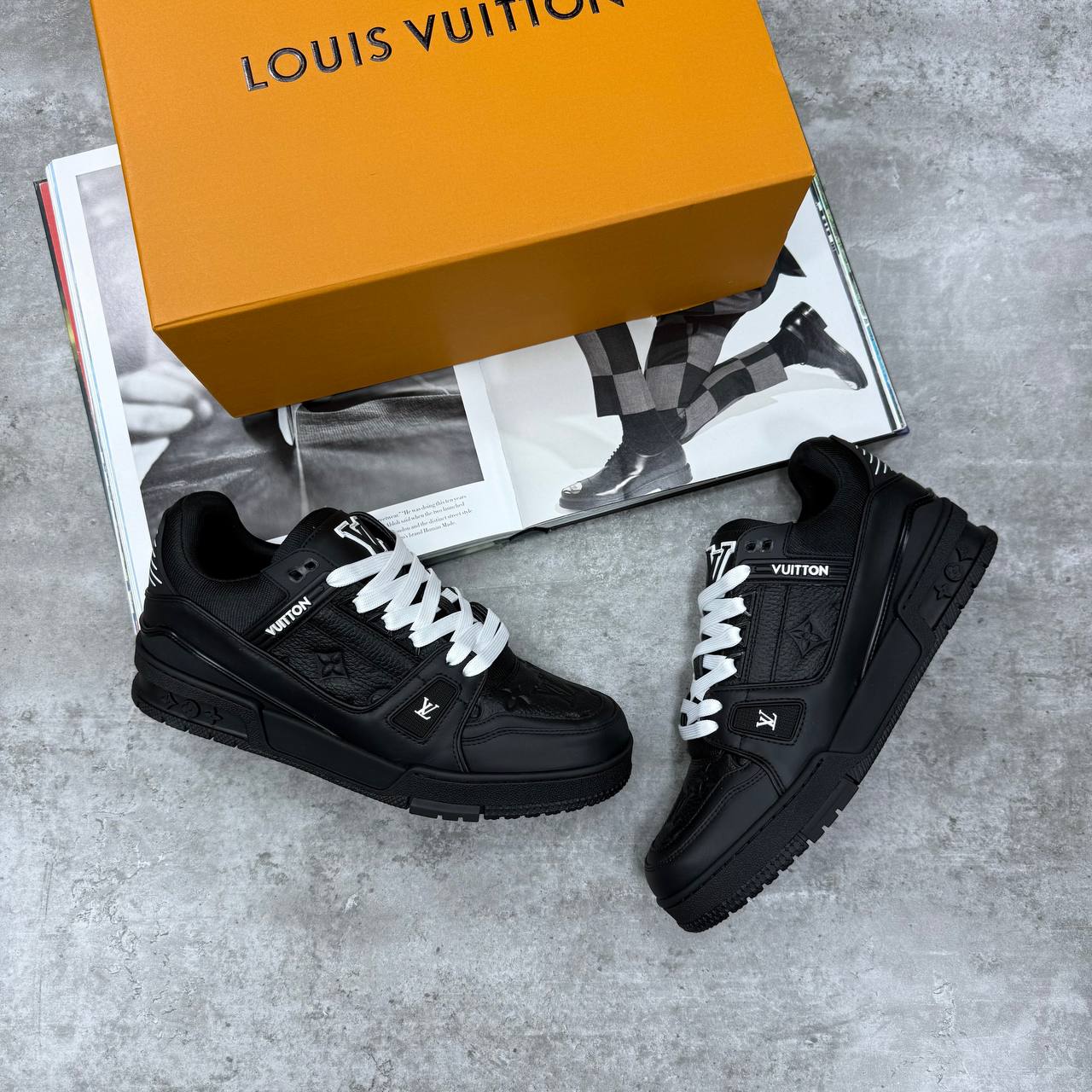 HIGH END LV SNEAKERS TRAINERS WITH FULL PACKAGING ETC jay0208