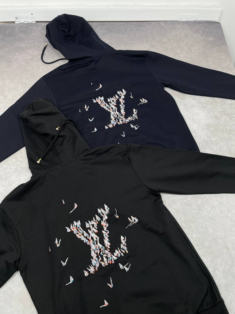 SUPER CLON HEAVY FABRIC  LV EMBROIDERY HOODIES to0408