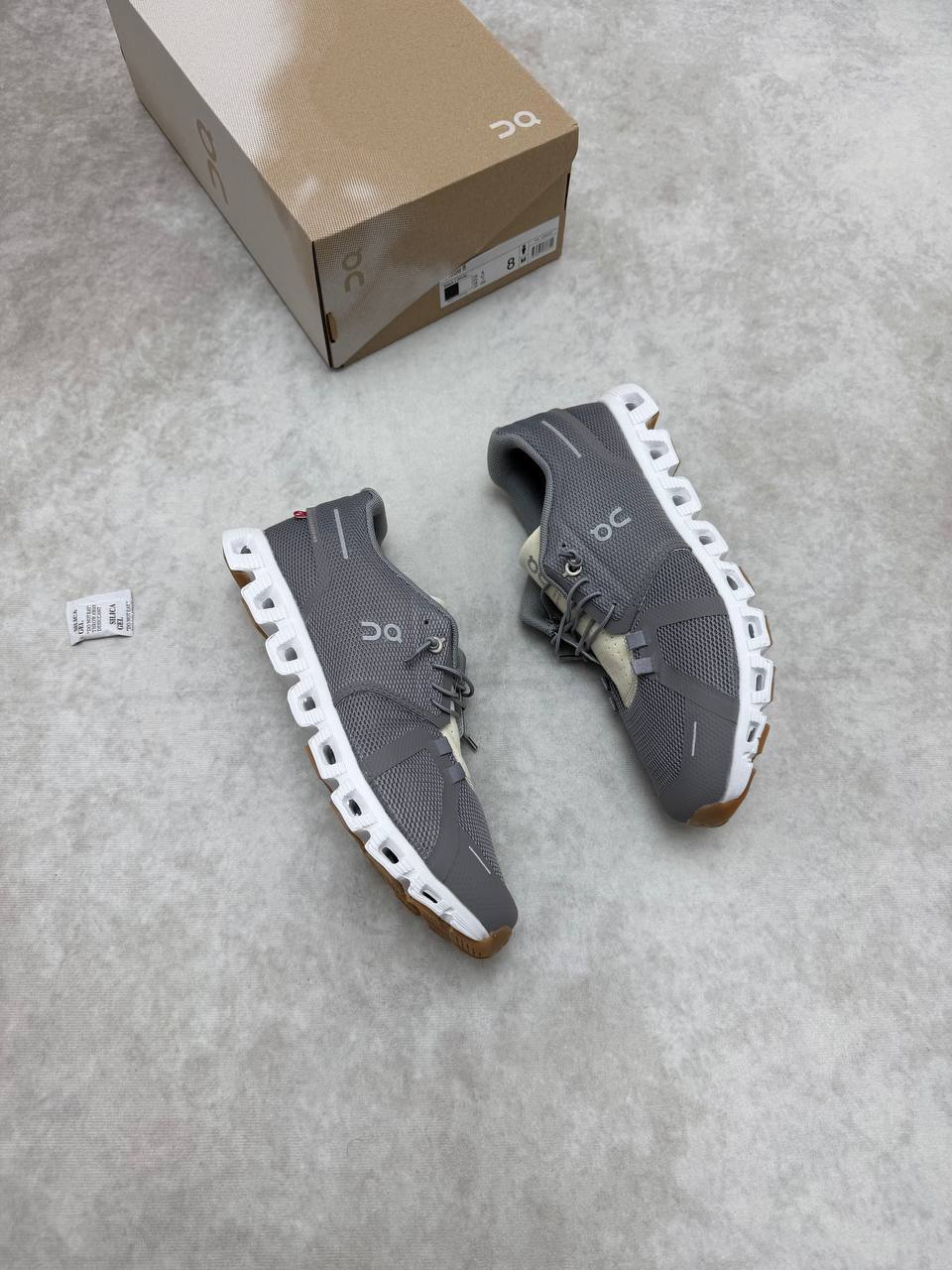 MENS ON CLOUD TRAINERS am0408