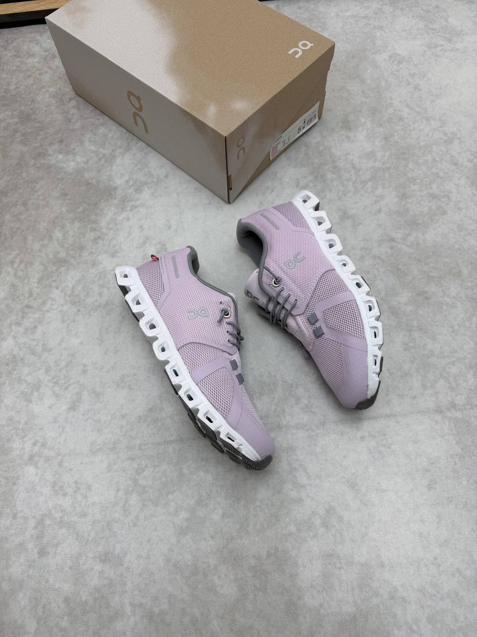WOMENS ON CLOUD TRAINERS am0408