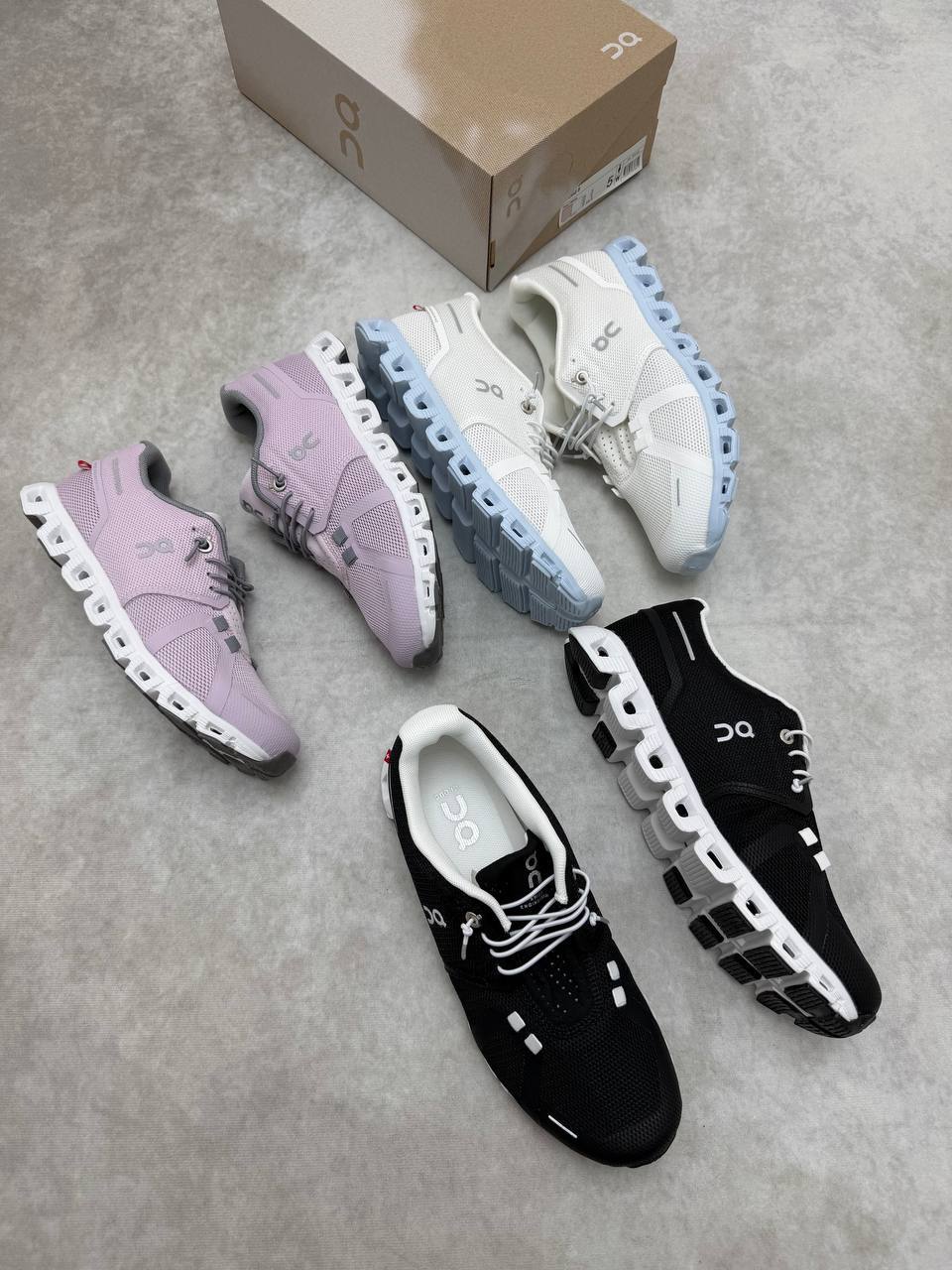 WOMENS ON CLOUD TRAINERS am0408