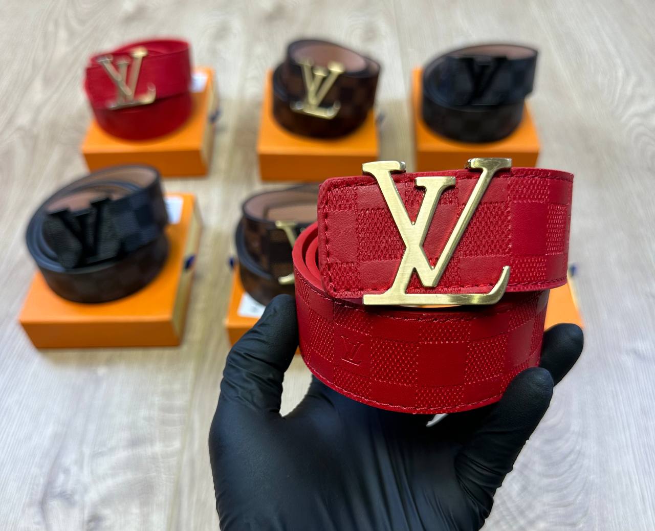LV Belt Comes with Without Box to0508