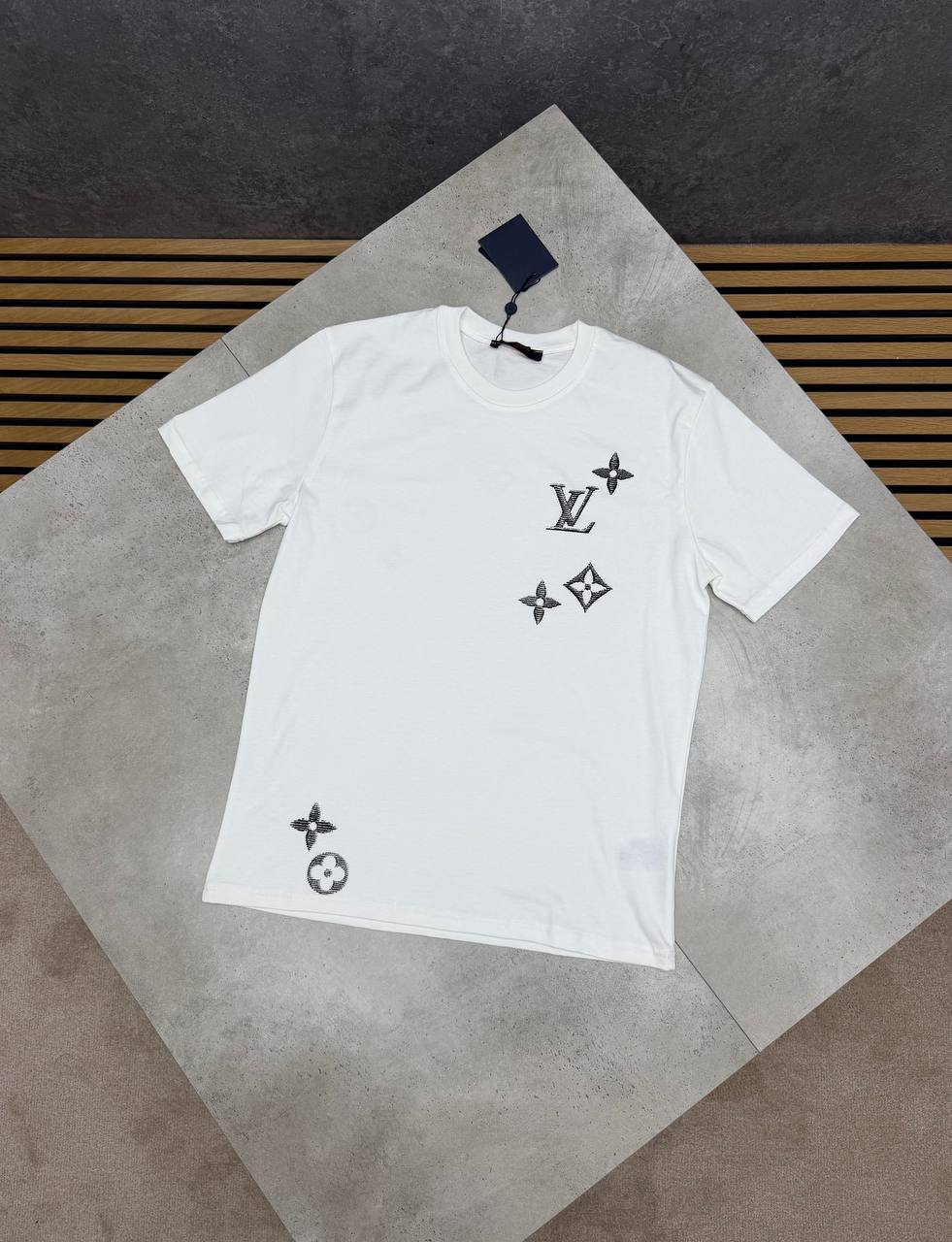 LV TEE am0508