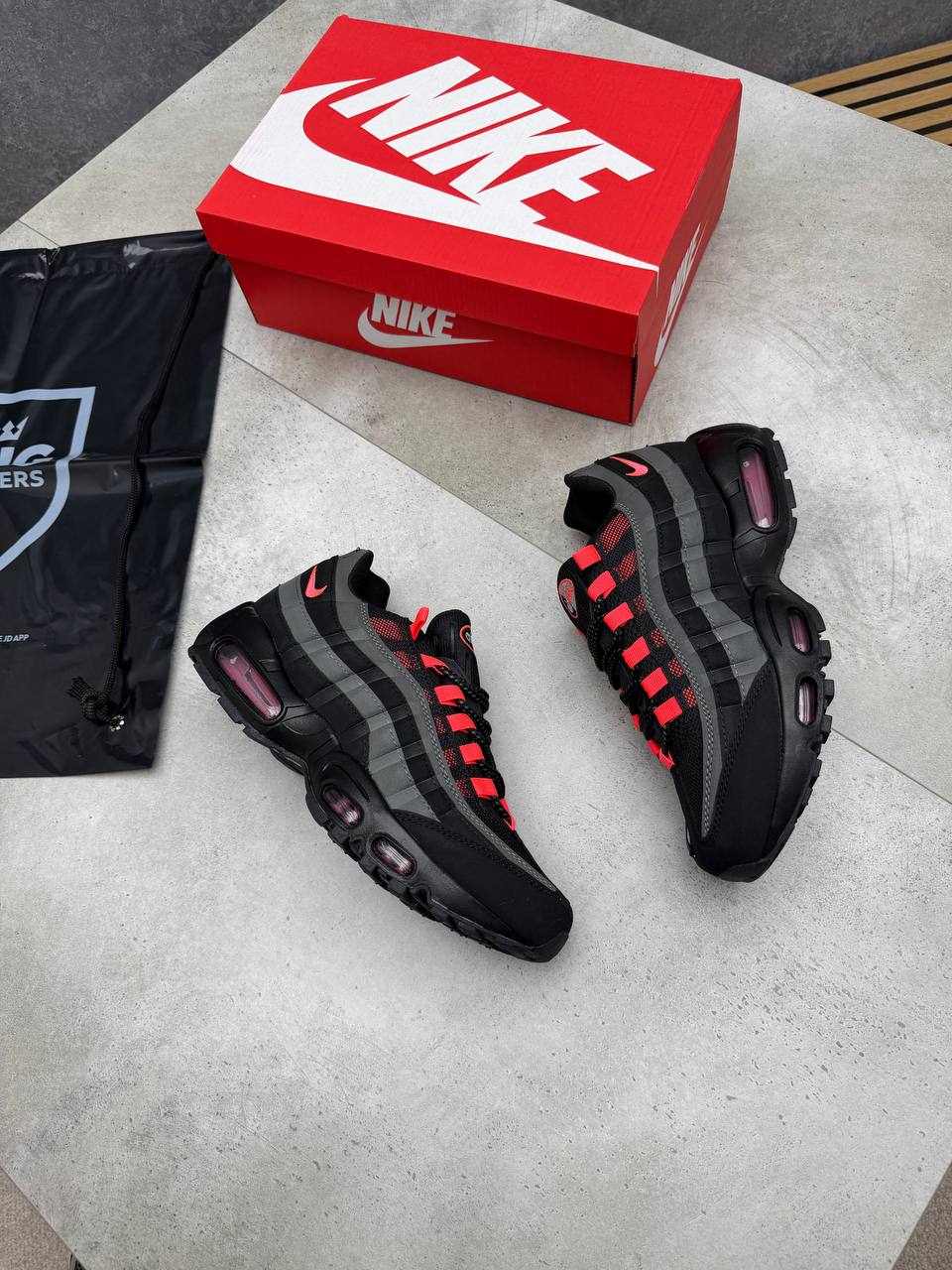 MENS NIKE AIR MAX 95 COME WITH BOX ETC am0708