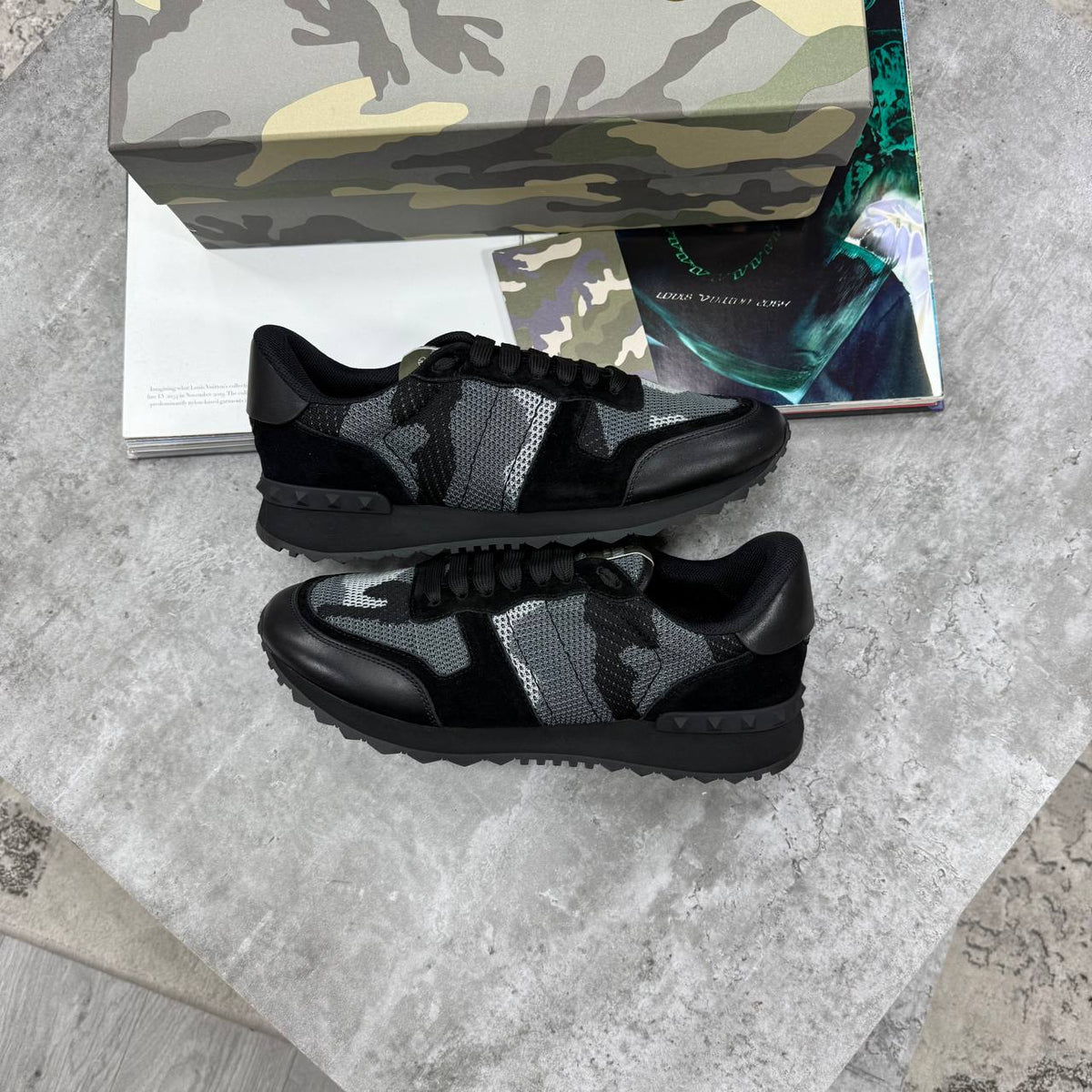 HIGH END VALENTINO JUST ARRIVED jay3108