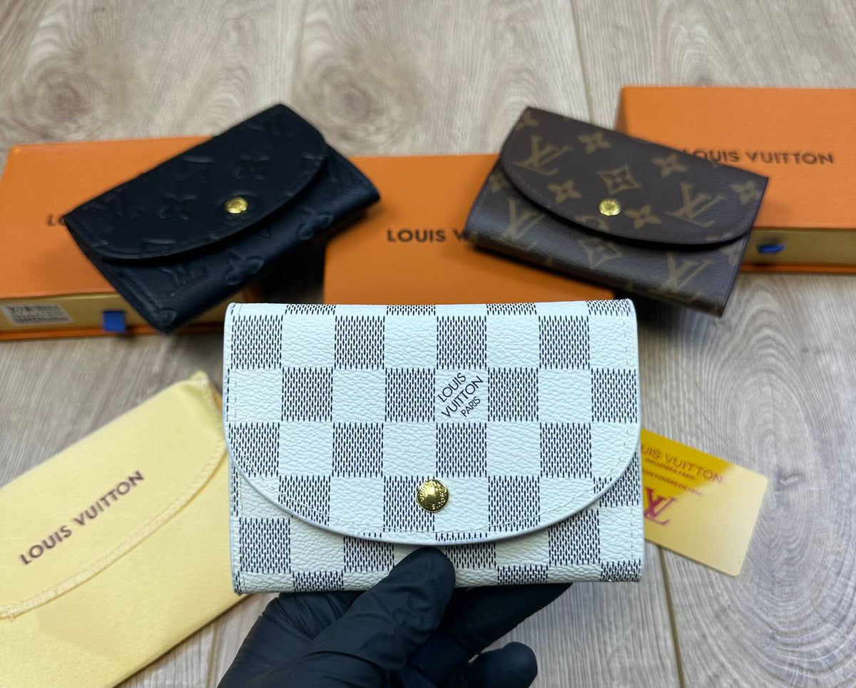 LV Women Wallet Comes with boxes to1008